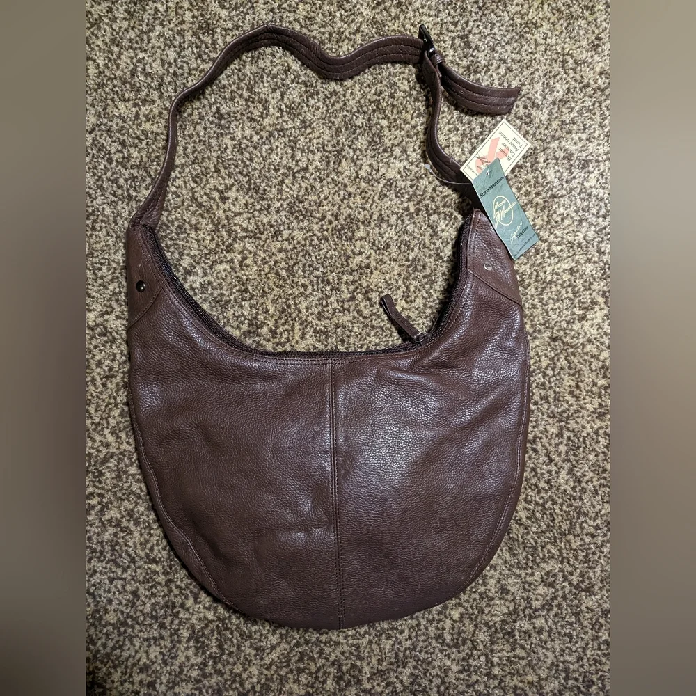 STONE MOUNTAIN Shoulder Bag Brown Leather Silver Hardware 13 X 14 NWT - Picture 6 of 8